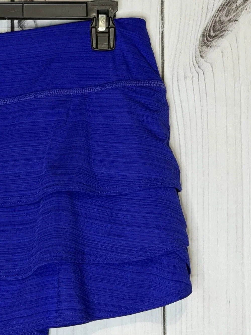 Athleta Swagger Tiered Tennis Skort Skirt Sz Large Blue Thin Striped Drawstring
